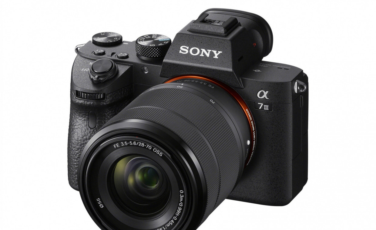Cameras for rent, Sony A7 III su objektyvu 28-70mm f/3.5- rent, Vilnius