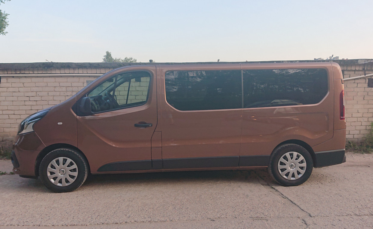 Vans and caravans for rent, Renault Mikroautobusas 2016-2021 rent, Vilnius