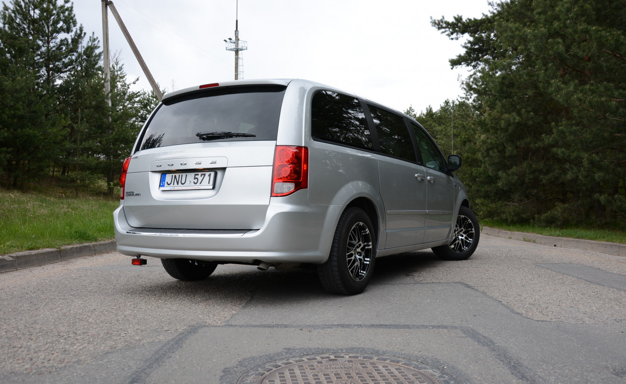 Car rental, Chrysler / Dodge minivenų nuoma rent, Vilnius