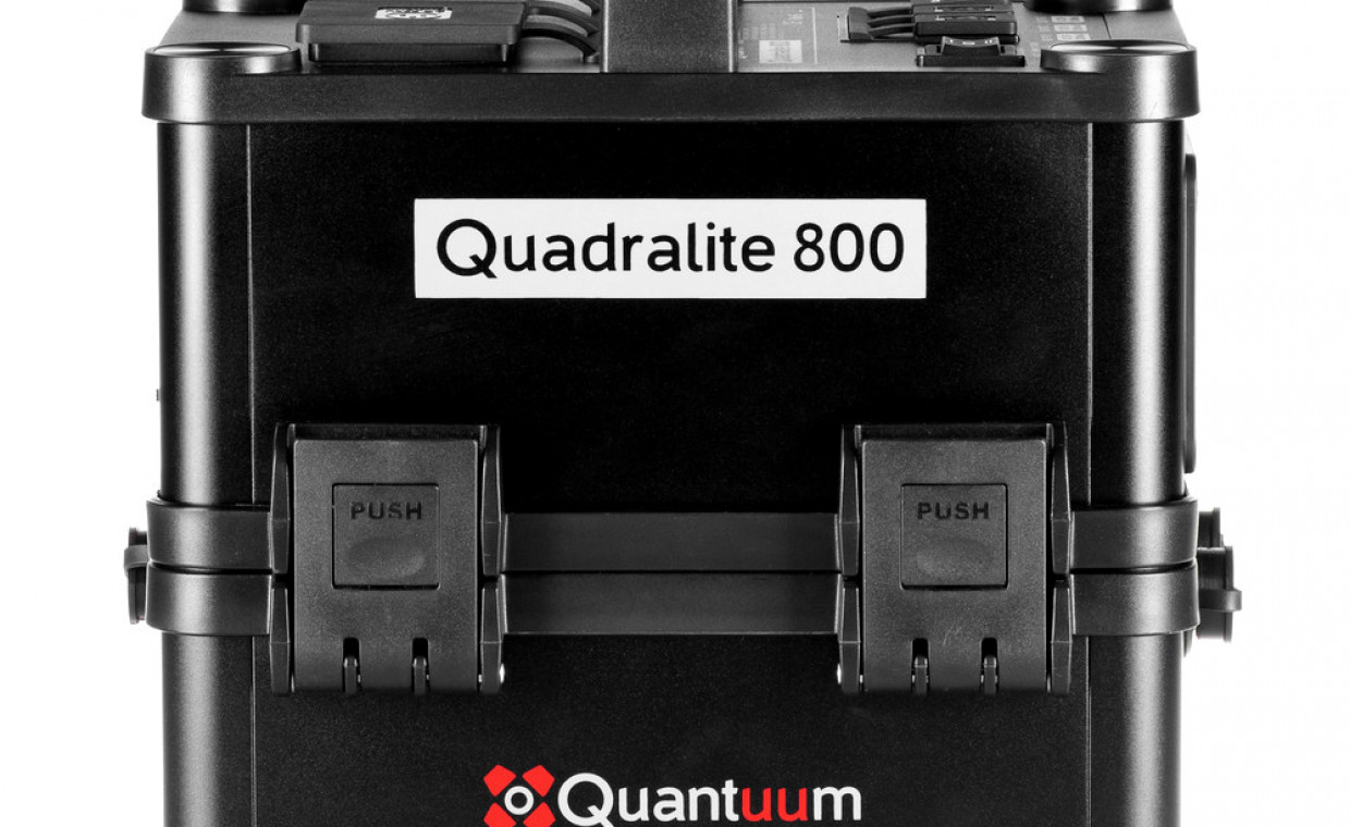 Photo studio equipment for rent, Quadralite 800 PowerPack akumuliatorius rent, Kaunas