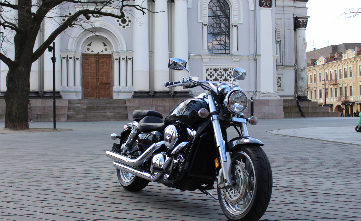 Motorcycles for rent, Kawasaki VN 1600 Mean Streak NUOMA rent, Kaunas