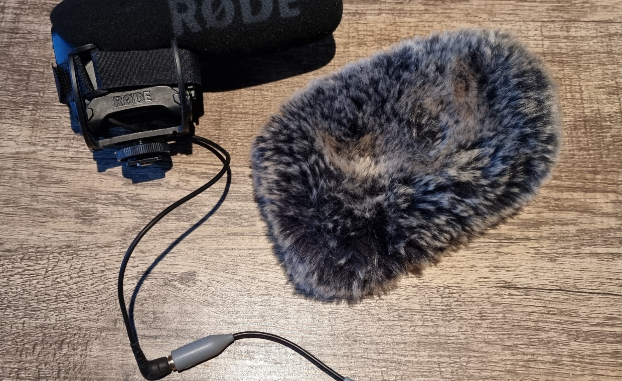 Camera accessories for rent, Rode VideoMic Pro Rycote rent, Kiškėnai