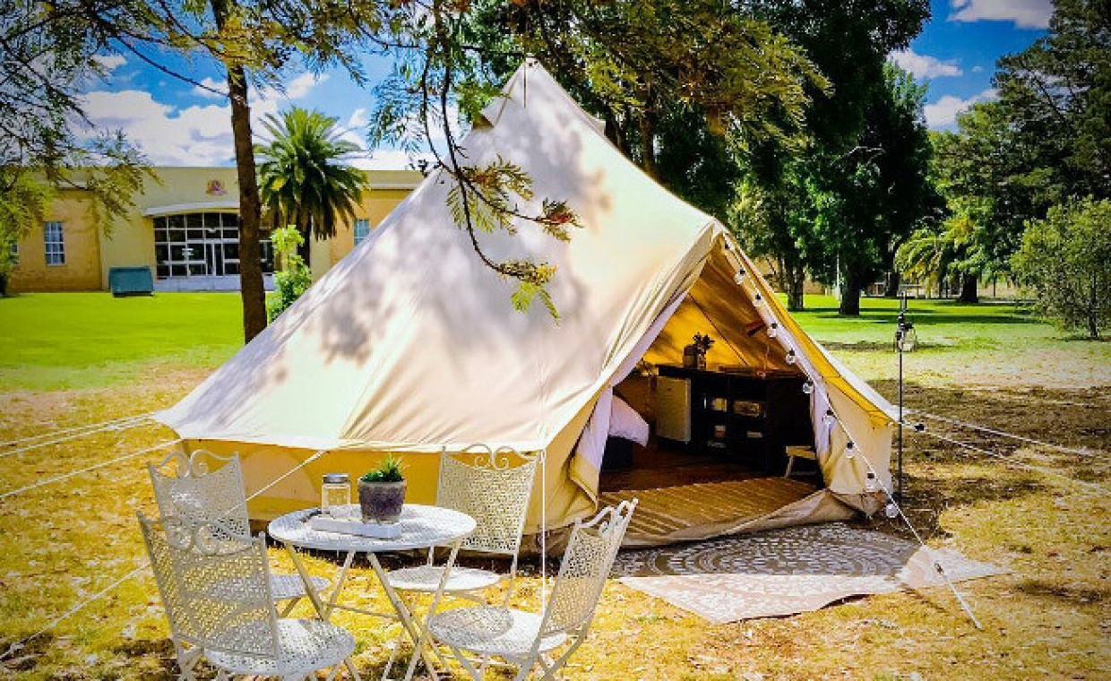Holiday and travel items for rent, Glamping palapinės rent, Kaunas