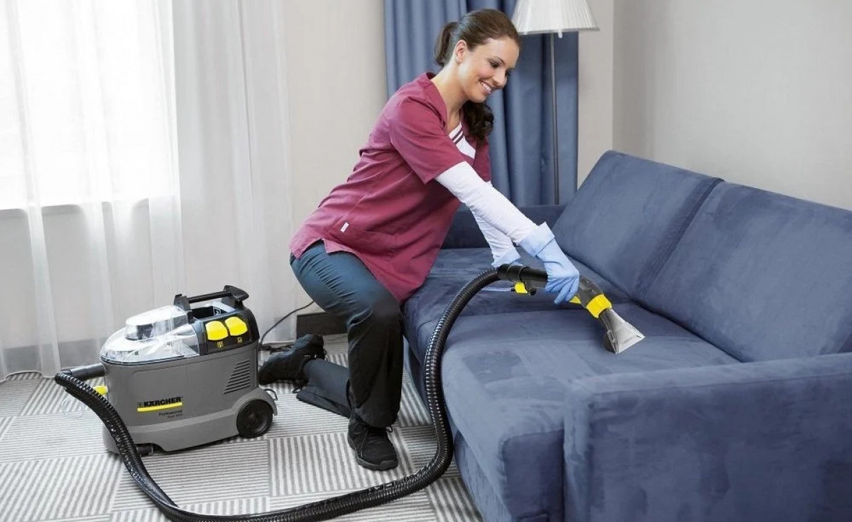 Carpet cleaners for rent, KARCHER Puzzi 8/1 plaunantis siurblys rent, Mažeikiai