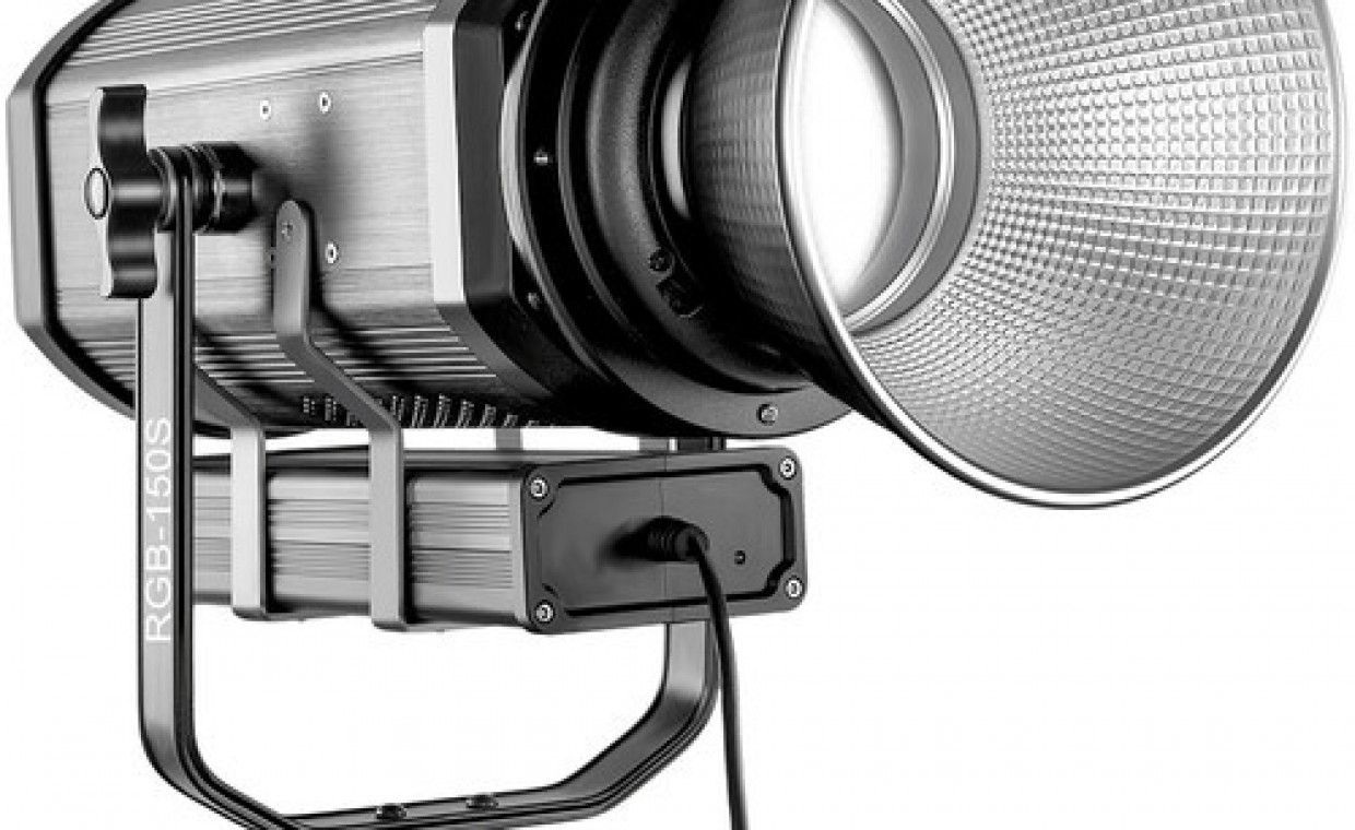 Photo studio equipment for rent, GVM RGB-150S Studio LED Video Light rent, Vilnius
