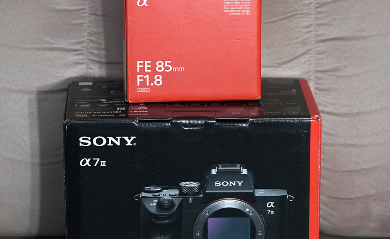 Cameras for rent, Sony A7 Mark III su 85 mm f/1.8 rent, Vilnius