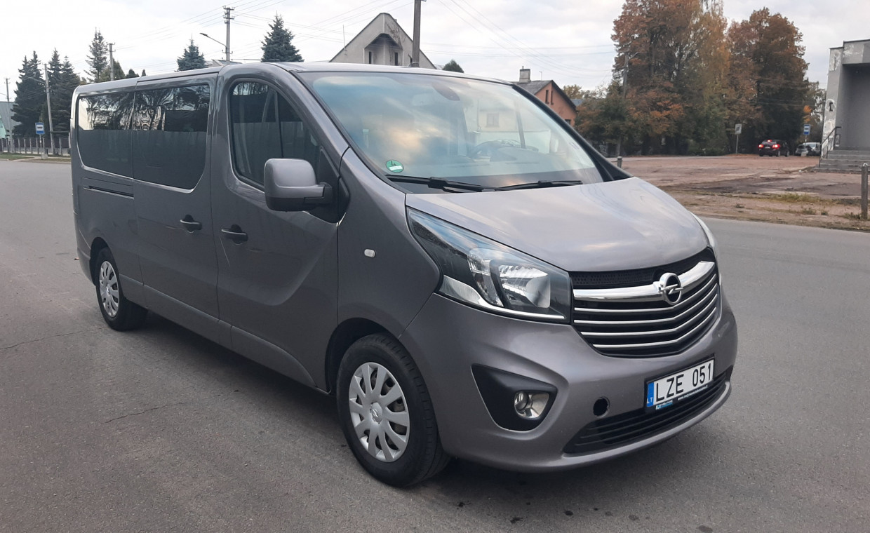 Vans and caravans for rent, 9 vietų prailgintas Opel Vivaro rent, Kaunas