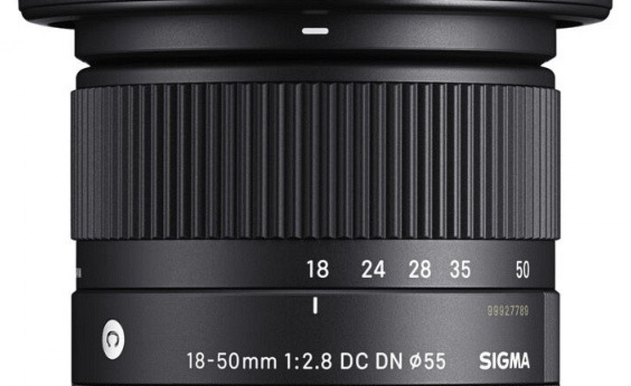 Camera lenses for rent, Sigma 18-50mm f/2.8 DC DN rent, Kaunas