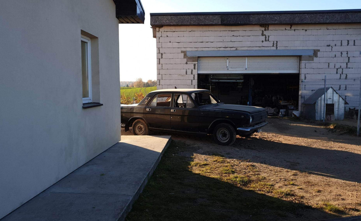Car rental, Autentiškas rusiškas auto Volga GAZ 24 rent, Vilnius