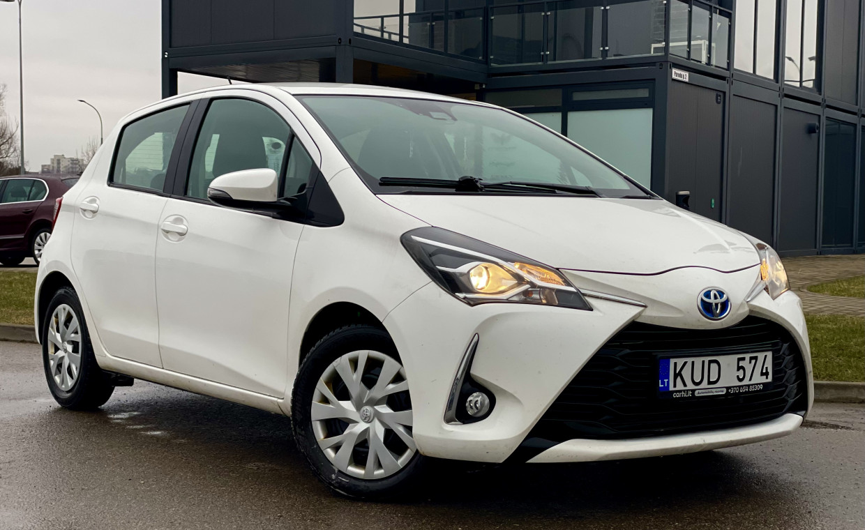 Car rental, Toyota Yaris Hybrid 2019 rent, Vilnius