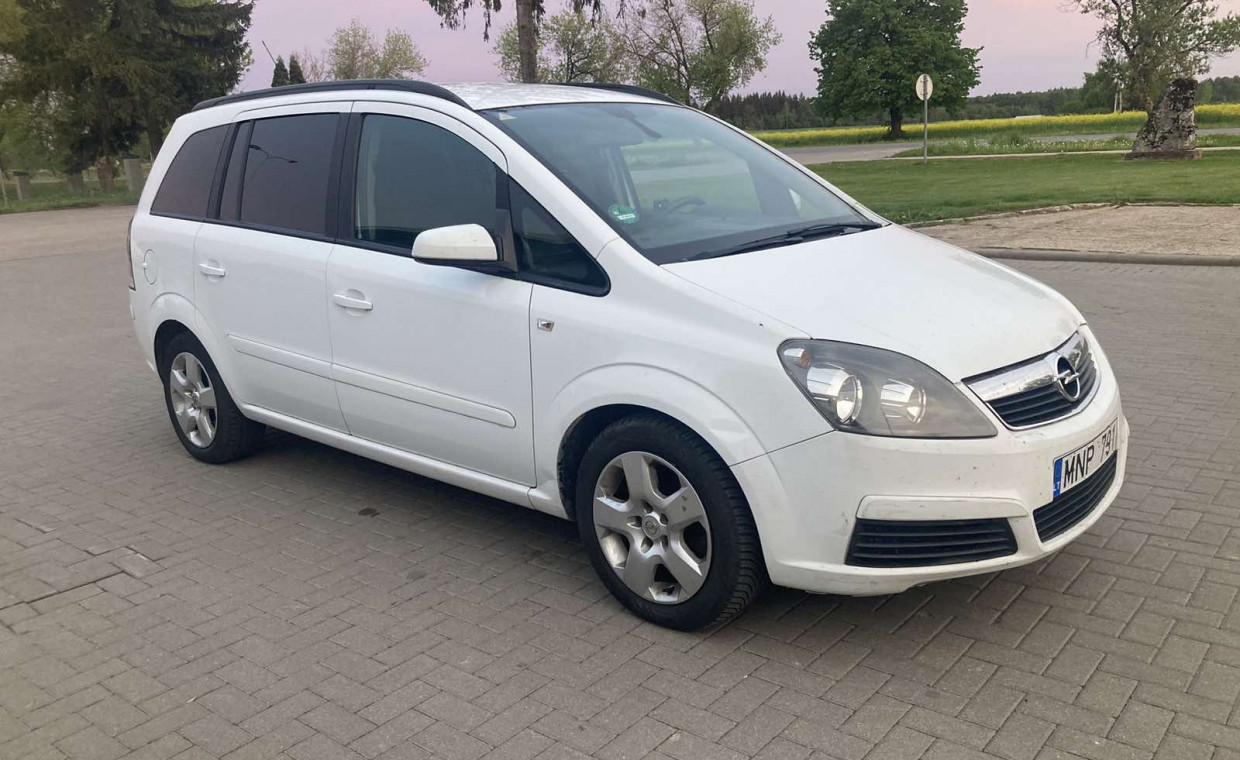 Car rental, Opel Zafira AUTOMATAS rent, Vilnius