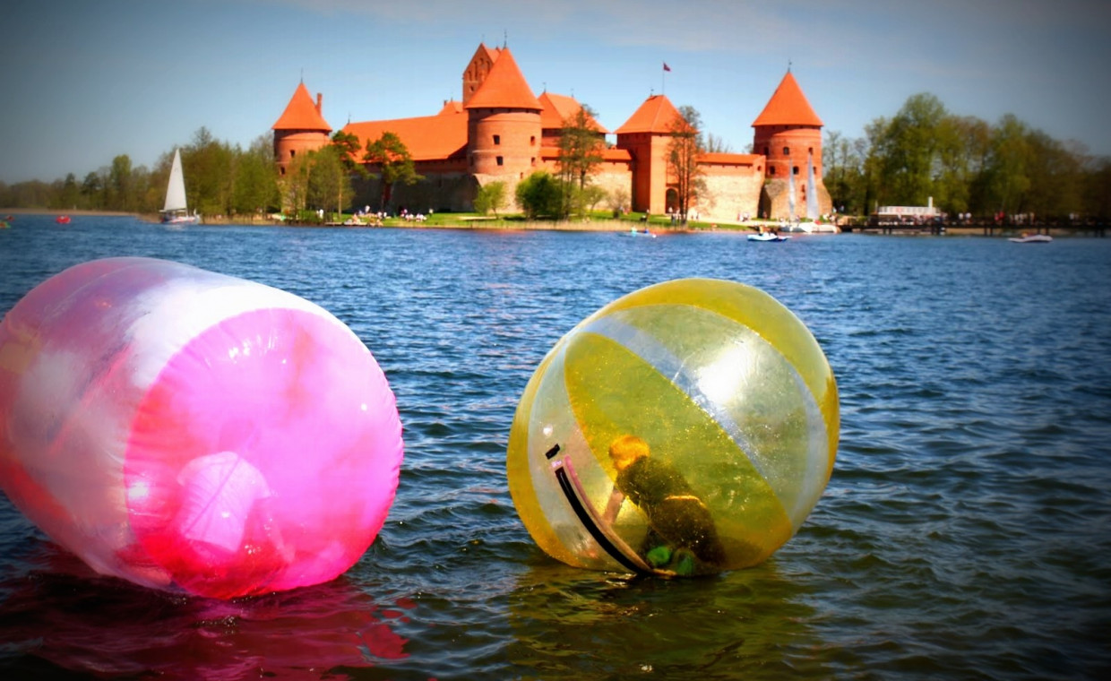 Laisvalaikio daiktų nuoma, VANDENS KAMUOLIAI - Vandens burbulas nuoma, Vilnius