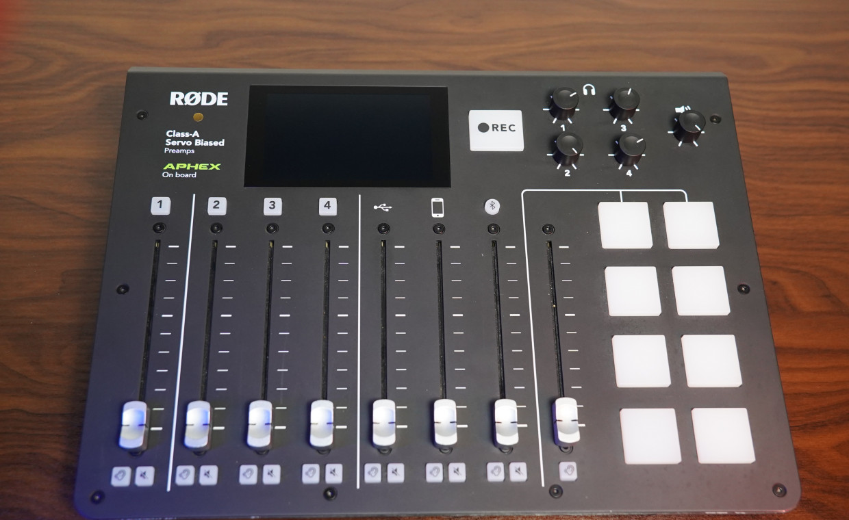 Audio equipment and instruments for rent, Rodecaster Pro rent, Kaunas