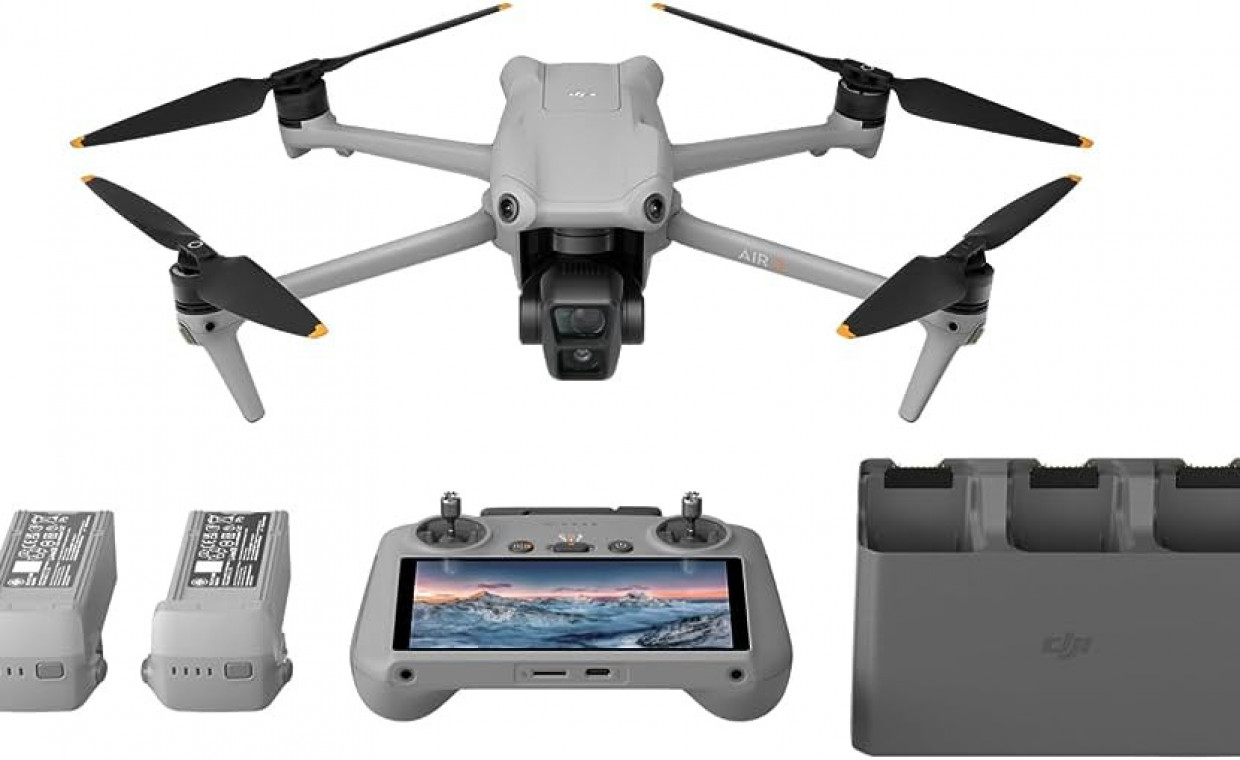 Drones for rent, DJI Air 3 Fly More Combo rent, Vilnius