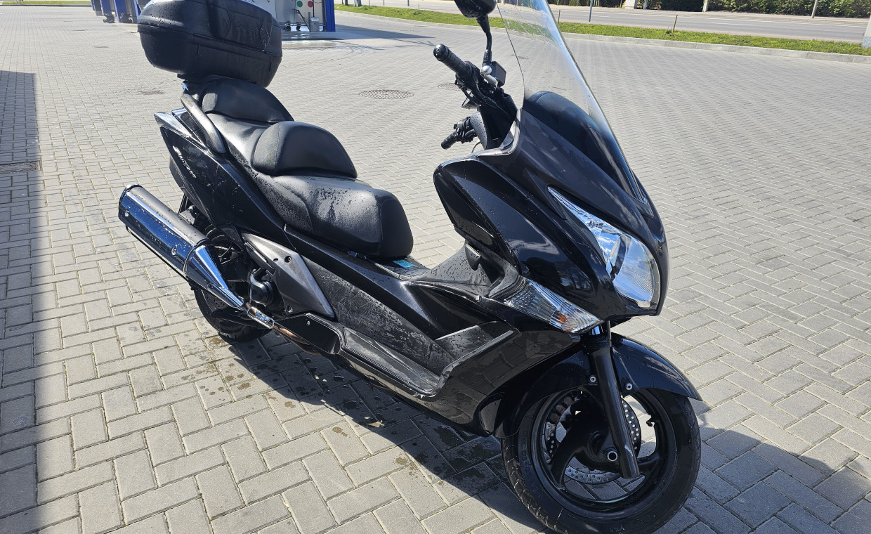 Motorcycles for rent, Honda 400cc rent, Tauragė