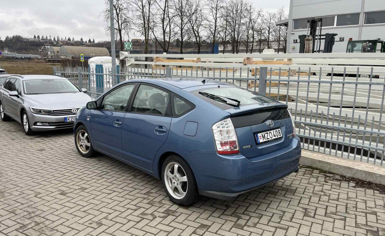 Car rental, Toyota Prius rent, Kaunas
