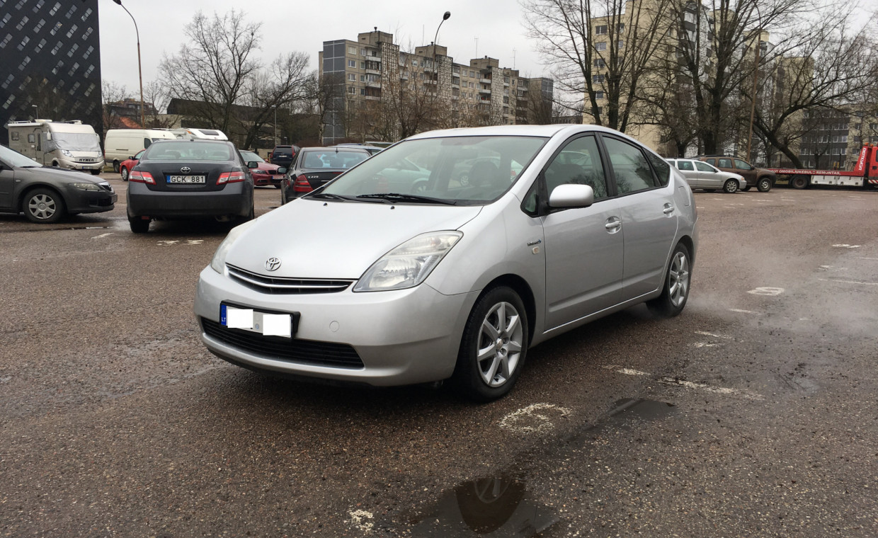 Car rental, Toyota Prius Hybrid rent, Vilnius