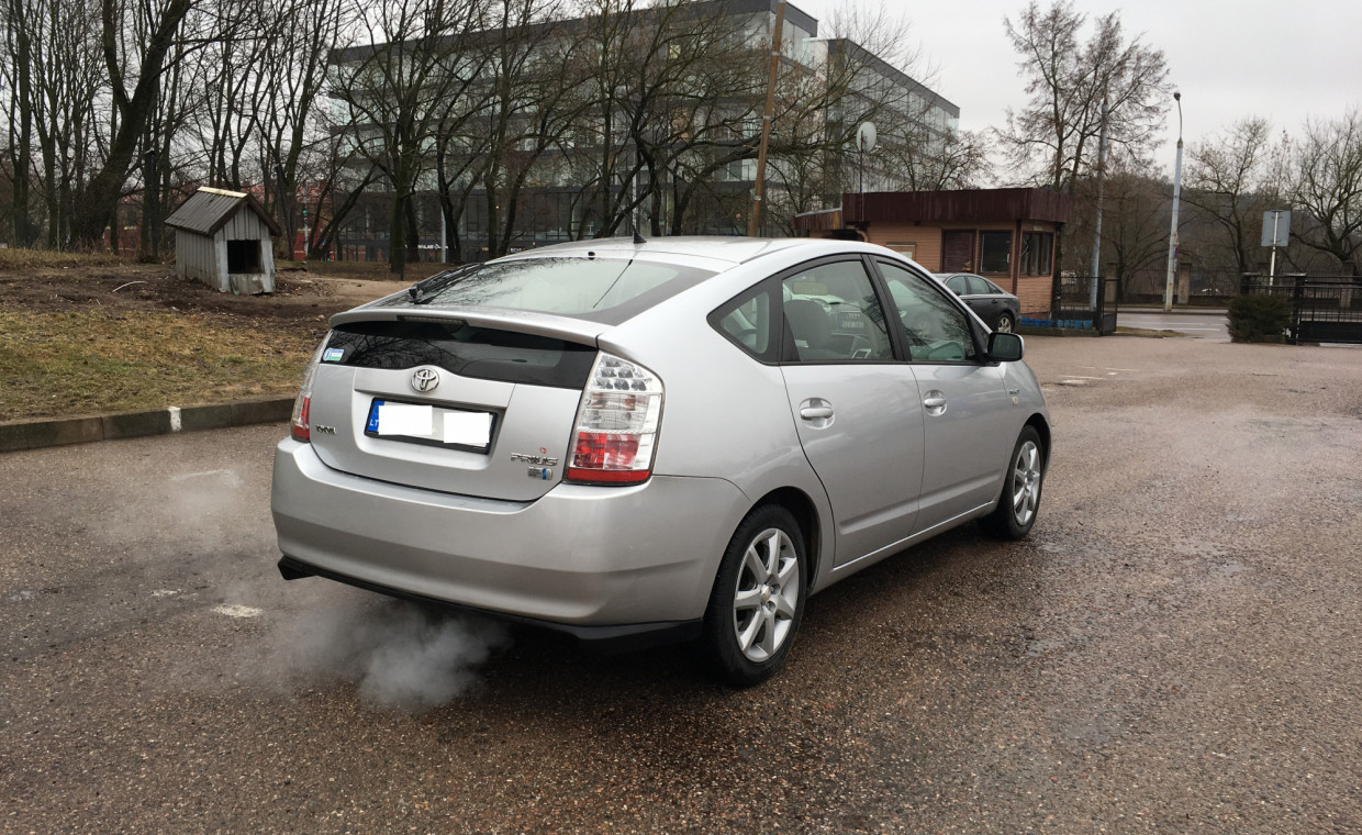 Car rental, Toyota Prius Hybrid rent, Vilnius