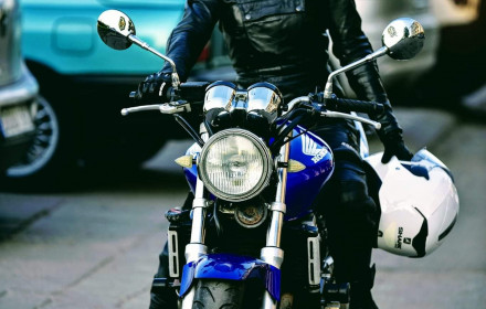 Moteriška motociklininko apranga, odinė