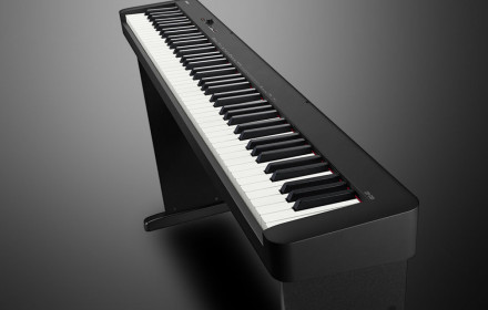 Electrical 88 key piano, battery power