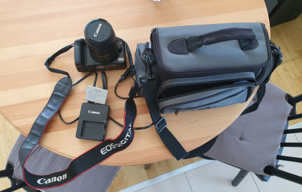 Canon EOS 450D veidrodinis fotoaparatas
