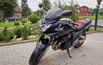 Motociklo nuoma Suzuki Bandit650s-nuo A2