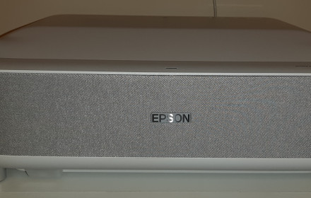 Projektorius EPSON LS300W