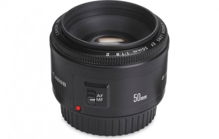 Canon lens EF 50mm 1/1.8 II