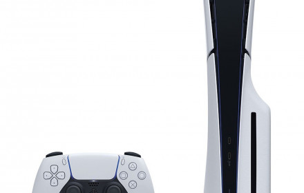 Sony PlayStation 5 Slim (2 pulteliai)