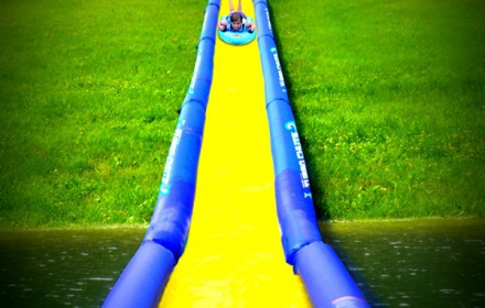 Vandens čiuožykla - water slide